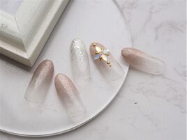 シンプル×カラーグラデーション