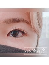 リコリス(licoris)/自まつ毛の長さを最大限に魅せる