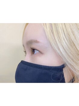 ナチュラル上品な目元にしたい