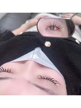 レーヴラグゼ(REVE LUXE)/ダブルフラットラッシュ