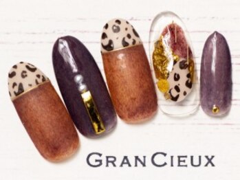 クアトログランシュ 青葉台(QUATRO×GranCieux)/レオパード×モヘアネイル