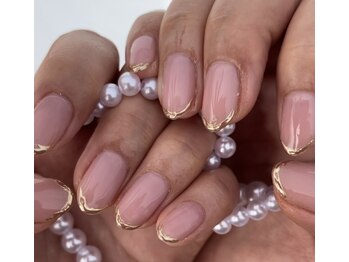 先端ミラーライン綺麗目ネイル