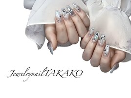 ビジューネイル