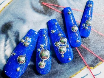 シルバースタッズ