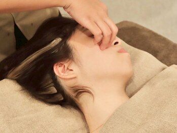 ヴィヴィー(vivie)/小顔矯正・ヘッドスパ・毛穴ケア