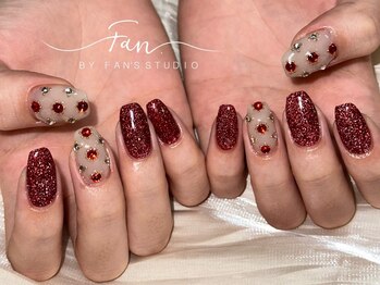 ファンススタジオ(FAN'S STUDIO)の写真/華やかで可愛いデザインが人気☆パーツやカラーも豊富にご用意しているのでお客様の理想の指先に…♪