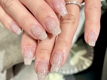 キラキラがお好きな方に♪キラキラフラッシュネイル（他店オフ込）￥6600