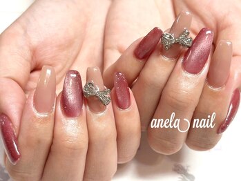 アネラネイル(anela nail)の写真/細身の美しいフォルムと自爪のような自然な仕上がり☆アクリルの長さ出しも対応可能♪亀裂がある方にも♪