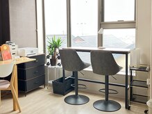 オレンジローズ(ORANGE ROSE)の雰囲気(美しい海と淡路島が見えるカウンセリングルーム。完全個室)