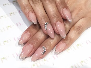 キュアエヌ(cure.n)/上品ネイル