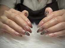 アミネイル(Ami Nail)/ワンホンガーリーネイル