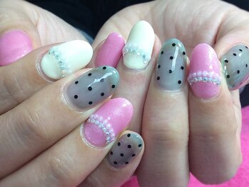 ネイルネイル 南森町店(nailnail)/透けてるブラックがセクシー♪