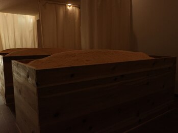 ファーメントの写真/酵素風呂で体の芯からポカポカに♪身体の芯から温めて代謝UP◎冷え改善で健康的な美Bodyへ。