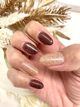 ミント グロー(Mint glow)の写真/上品で大人可愛いマグネット、フラッシュで、皆んなが羨む"褒められネイル"に☆[パラジェル取り扱い◎]