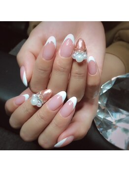 アミュレット(AMULET)/フレンチ×ミラー