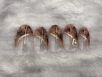 アミュレット(AMULET)/11月定額 6050円(税込)