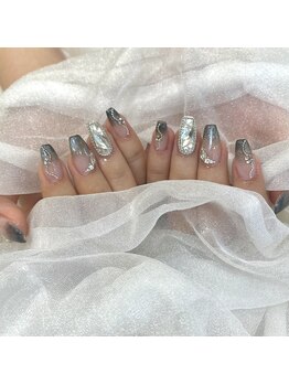 リンドネイル バイ モカ アンド ララ(Lind nail by moca and LaLa)/黒マグネットネイル