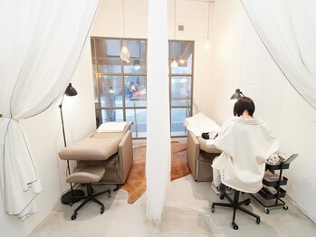 ジラソル(girasol)/施術スペースは半個室です♪