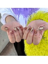 ウム(ium)/おまかせニュアンスネイル◎