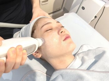 ハンミ 表参道店(HANMI)の写真/【しわ改善×小顔】シミしわ・くすみ・ハリ不足まで、年齢肌の悩みに本気で向き合う韓国式フェイシャル♪