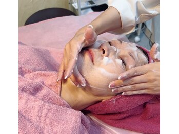 サロン リティー(Salon Rity)の写真/話題の韓国式肌質改善☆セルマン導入☆くすみ・ほうれい線・シワ・たるみ・シミにお悩みの方におすすめ◎