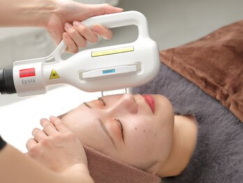 エッセンシャル 南海難波店(ESSENTIAL)/顔脱毛¥3,000/なんば