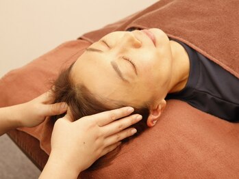ジョイ 茅ヶ崎北口店(JOY)の写真/【眼精疲労・不眠に悩んでる方へ！】ヘッドほぐし30分¥4,300◎髪を濡らさないのでお気軽に♪