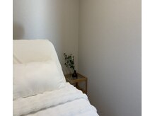 エヌラッシュ(N lash)の雰囲気（施術は半個室のプライベート空間）