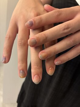 ロマ(LOMA)/グラデーションニットネイル