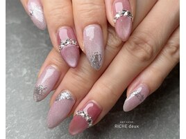 梅色マグネットネイル