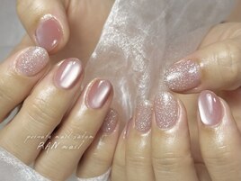 色違いのマグネットネイル