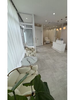 シーアンドコー(C&co.)/店内 待合×カウンター