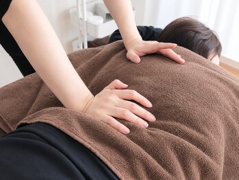 イカル 池袋(ikaru)の写真/デスクワークや日常生活で負担がかかった腰痛の改善はお任せください!