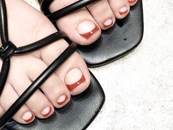 アイラッシュアンドネイル専門店 クラル(CURAR)/夏フット