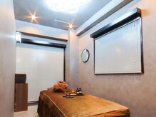 リスブラン 銀座新富町店/静かで落ち着いた施術室３