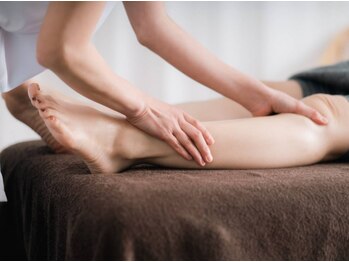 妊活・温活サロンponoの写真/次の日の足の軽さに驚きの声が続出!足つぼマッサージで足がふわふわになる感覚をぜひお試しください♪