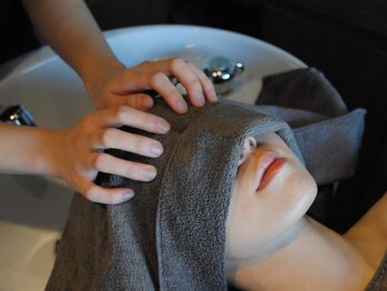 ヘッドコンシェルジュ 栄店(head CONCIERGE)/アイマッサージで目元スッキリ！