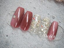 ミーディア(Medea)/