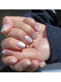 イユ ド ラペ(Yeux de LAPAIX)/ホワイトカラーにダイヤモンド