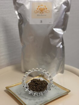 サロンド ヴェリティ(Salon de Verity)/奄美産純度100%よもぎ”美人草”