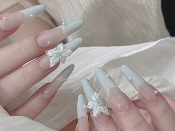 ビジューネイル(bijou nail)/