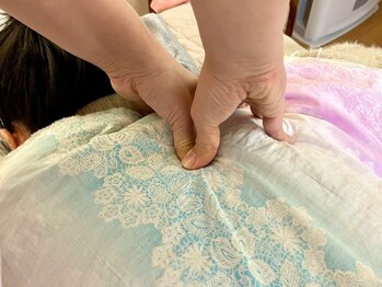 しあわせ整体院/整体 施術風景