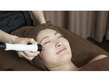 ベルエス 新宿御苑店/ハイパー小顔フェイシャル