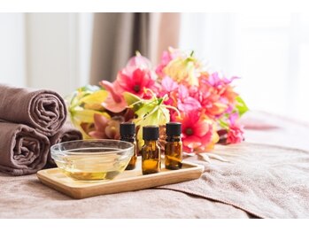 リンパマッサージ|ヘッドスパ|オイルマッサージ【和草アーユルヴェーダ・イヴ香椎店】/