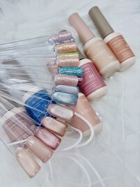 約50種類選べるマグネットネイル