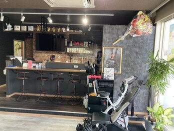 サルーテ(Salute)/カウンター