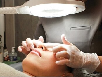 プラスボーテ 北参道(plus beaute)の写真/【特別な毛穴ケアエステ】黒ずみや開きが気になるあなたにぴったり☆毛穴レスな白玉肌に導きます♪