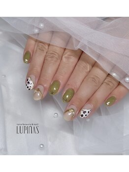 ルピナス(LUPINAS)/アニマル柄ネイル