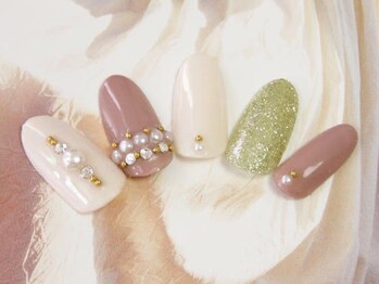 エムネイル(M Nail)/上品ネイル・パール