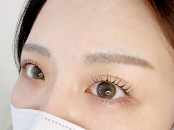 アイラッシュサロン アルズ(Arzu)の写真/モチの良さに自信あり◎丁寧なカウンセリングで、一人一人の目の形や生えグセに合わせてデザインをご提案♪